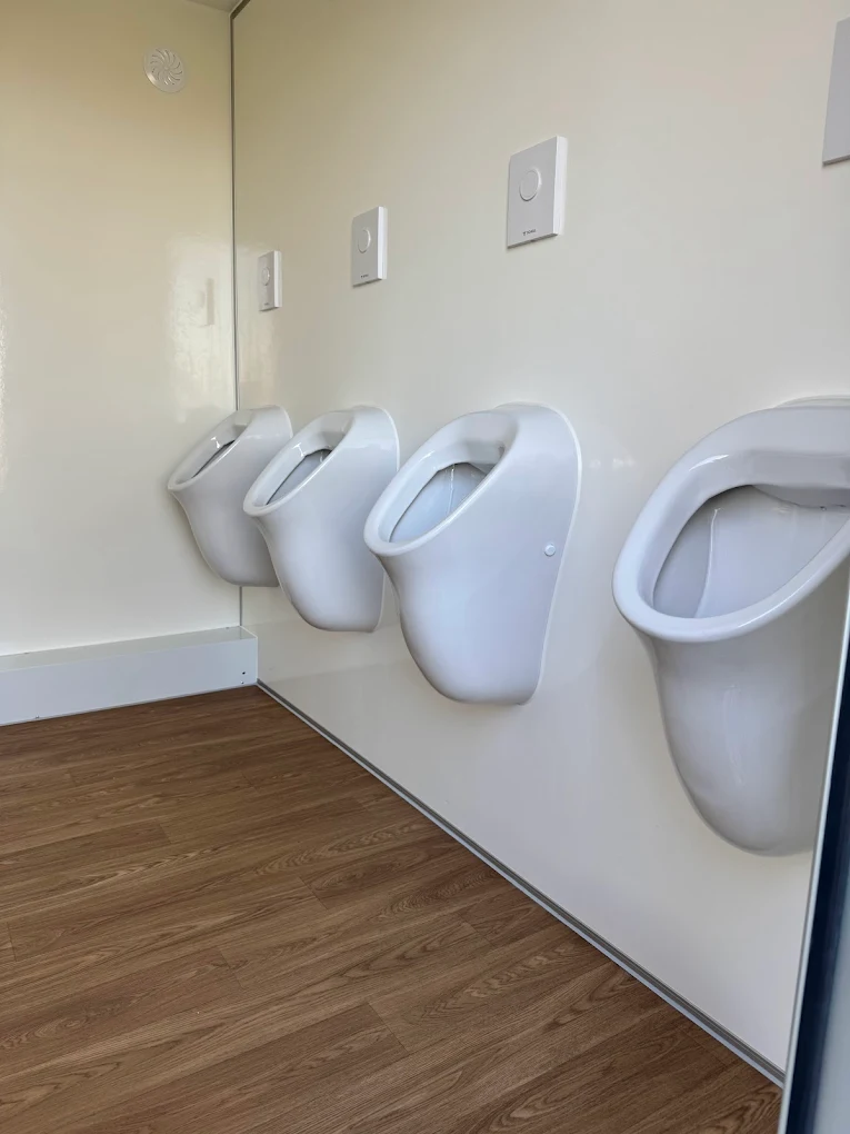 Toilettenwagen im Einsatz